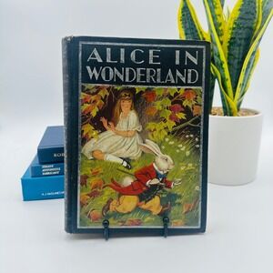 Windermere Series Alice in Wonderland Through the Looking Glass Milo Winter